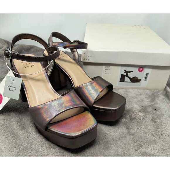 A New Day Heels Womens 5 Hadison Platform Ankle Strap Metallic Gray Block NEW - Picture 1 of 15